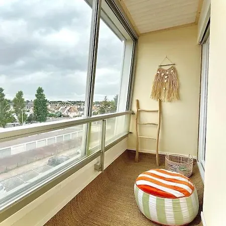 Bord De Mer, Acces Direct