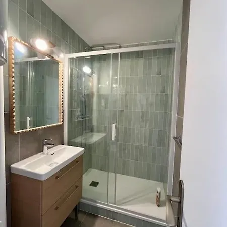 Apartment Bord De Mer, Acces Direct *